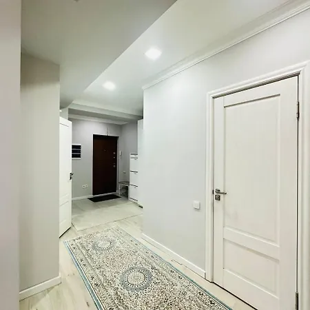 Ns Tau 3-Room Apartments Almaty Exterior photo