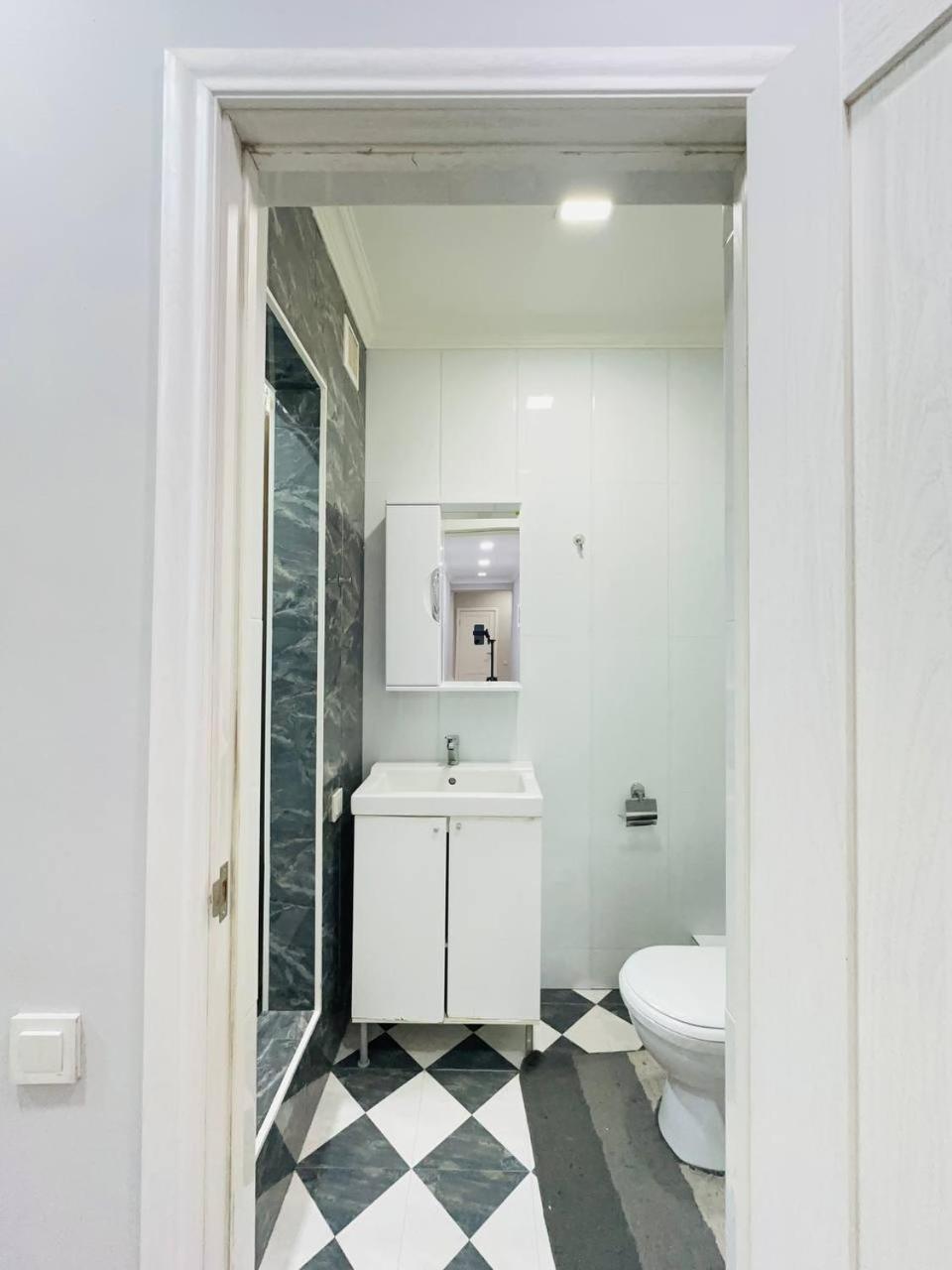 Ns Tau 3-room