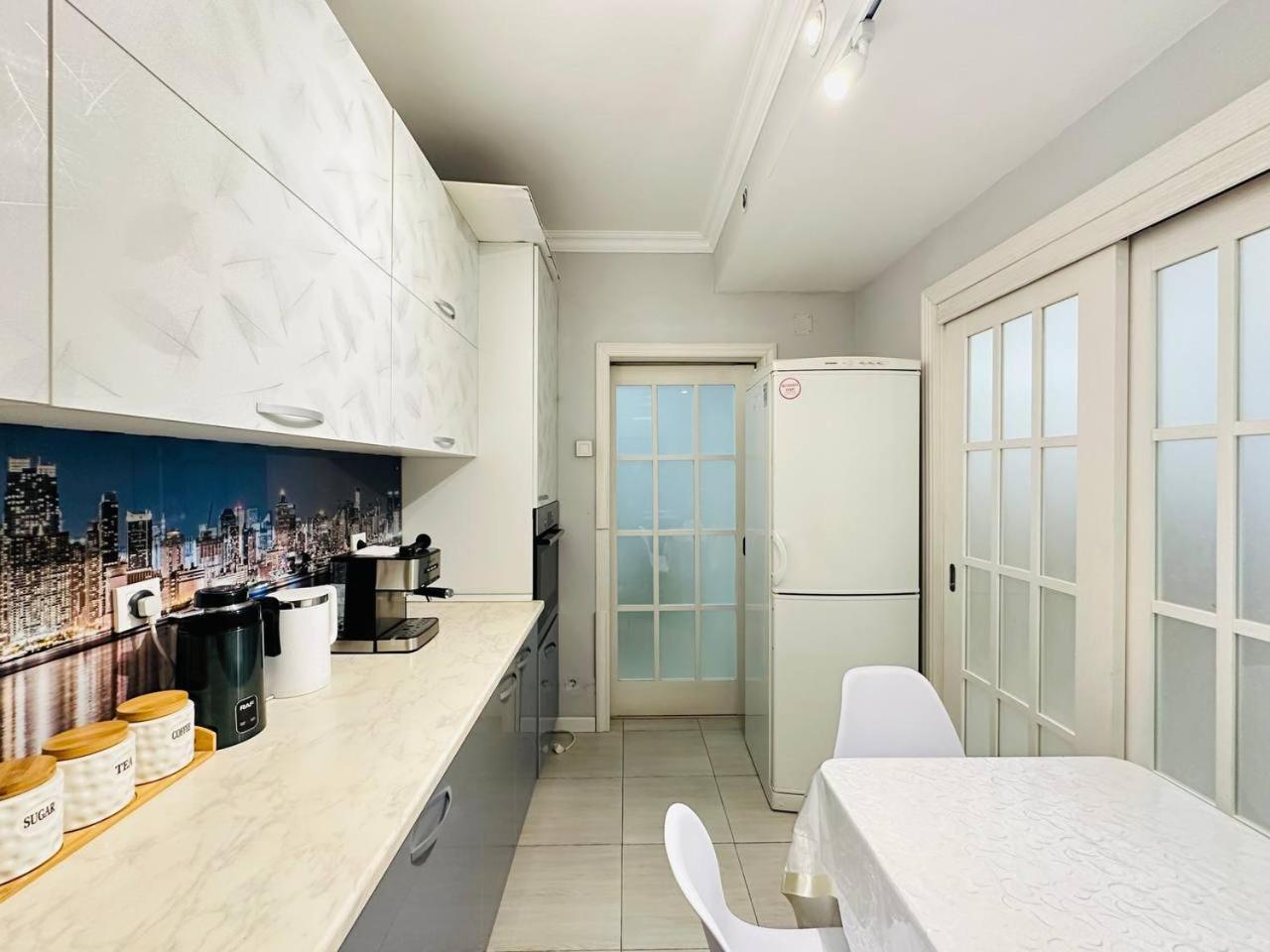 Ns Tau 3-room Apartment Almaty