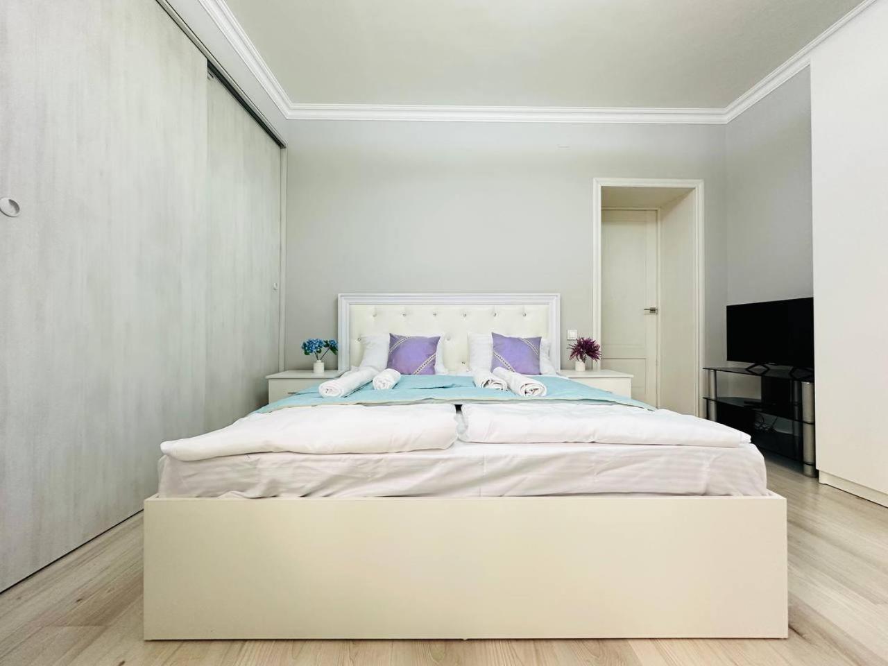 Ns Tau 3-room Apartment